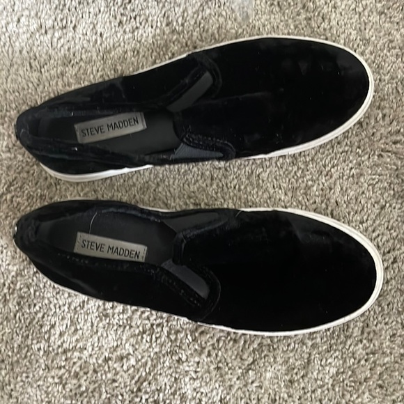 Steve Madden Slip on sneakers velvet black - Picture 1 of 2